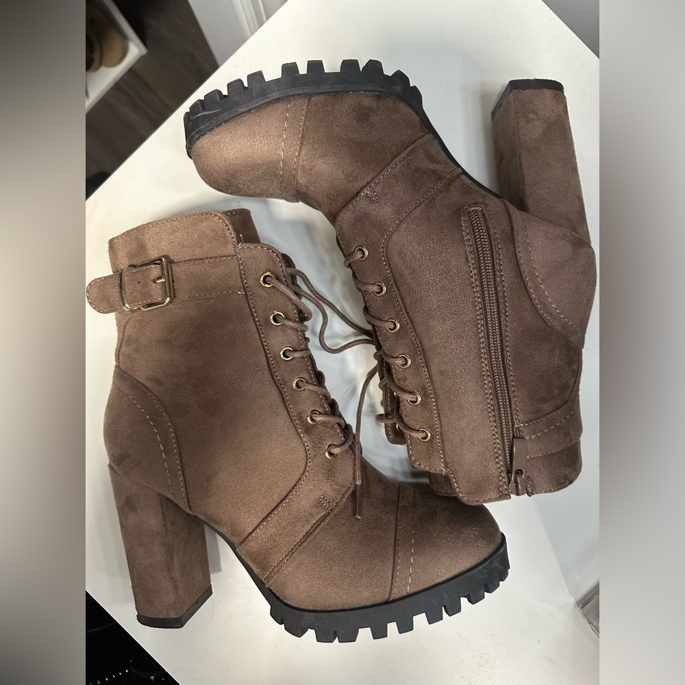 High Heel Combat Army Style Boots Lace Up Side Zipper W| Platform Sole Booties